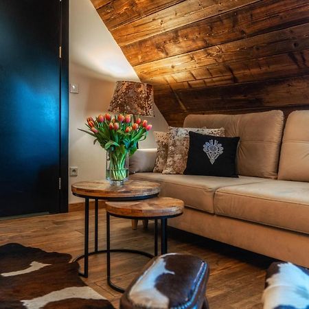 Harnasiowa Izba Spa - Apartamenty Pod Giewontem Закопане Экстерьер фото